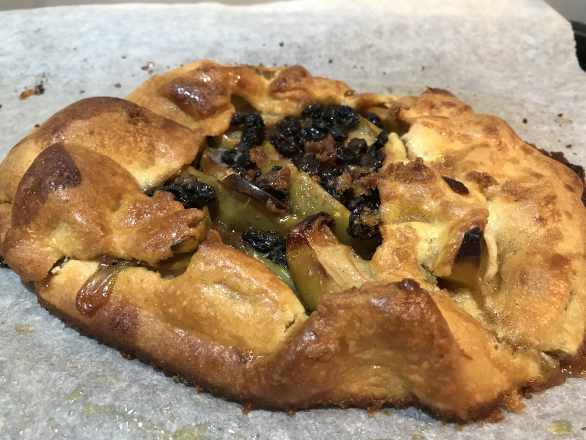 Autumn Apple Whiskey Raisin Tart