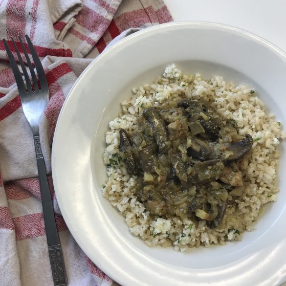 Creamy Winter Chicken with Mushrooms and Thyme