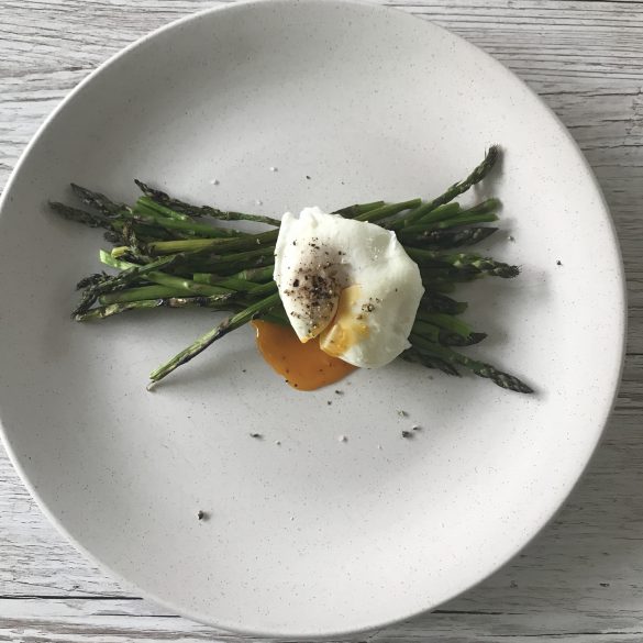 Grilled Asparagus with Poached Egg